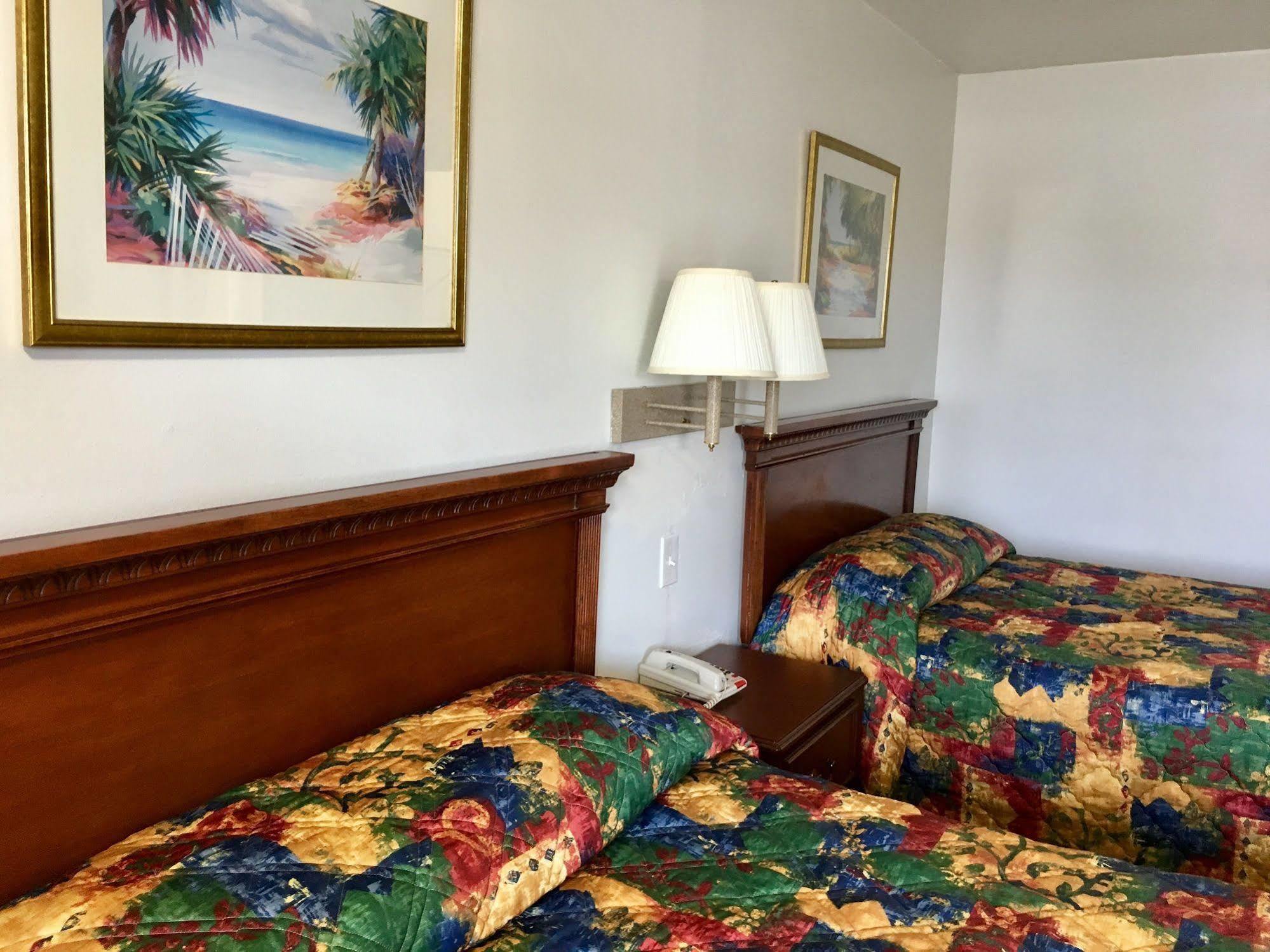 East Lake Inn Orient Park Luaran gambar